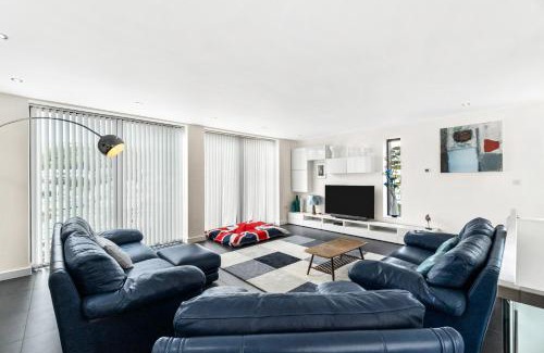 Challaborough House | 1 Beachdown