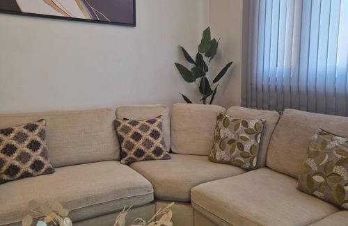 Wolverhampton Apartment | 1 Bed Apartment - Sleeps 4 - City Centre