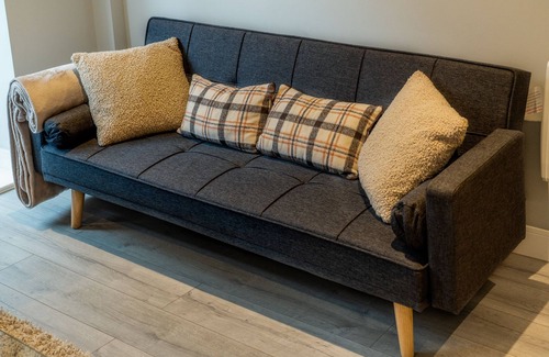 Slough Apartment | 1-Bed Apartment, Sleeps2,FreeParking,