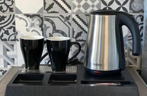 Massouri Apartment | 1 Bed Apt - Sleeps 2 - Free Parking - Sea View