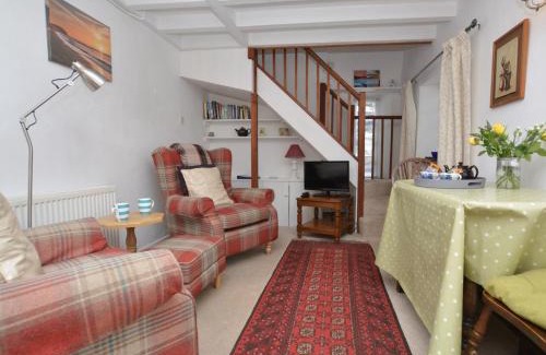 Burton Bradstock Apartment | 1 Bed in Burton Bradstock DC178