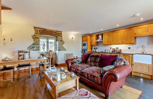 Launceston House | 1 Bed in Launceston 95237