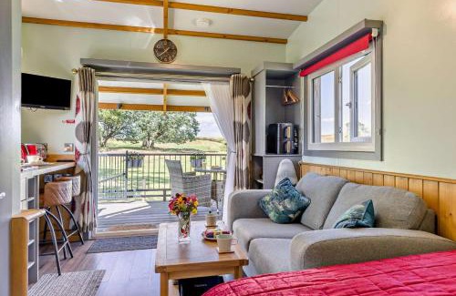Llanddeusant House | 1 Bed in Llandeilo oc-w33068