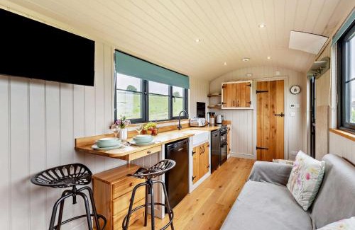 Tiverton House | 1 Bed in Uplowman 96190
