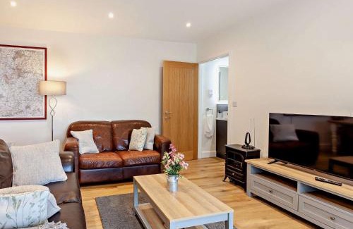 Ozleworth House | 1 Bed in Wotton-under-Edge 91936