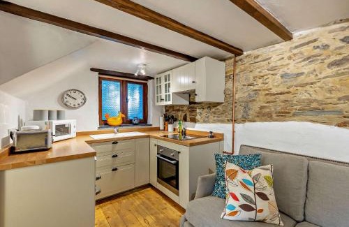 Clearbrook House | 1 Bed in Yelverton 93333