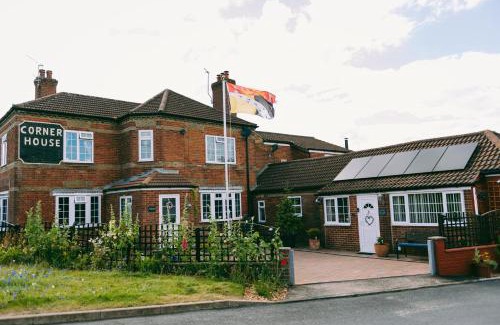 East Dereham Apartment | 1 Bed Sleeps 3 Free Parking Pets Allowed