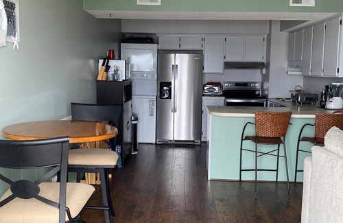 Ocean Isle Beach Condo | 1 Bedroom 1 Bath 3rd Floor Condo @ Dockside Landing. Close walk to the beach!