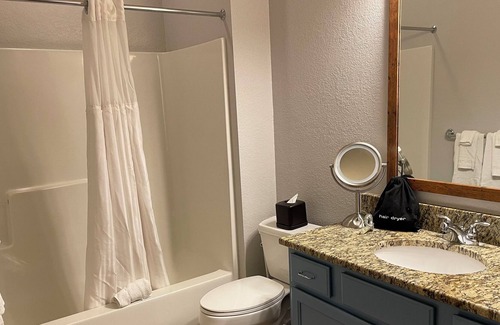 Boyne Falls Resort | 💕🌼🌸 1 bedroom 1 bath suite at Boyne Mountain 2 nights.