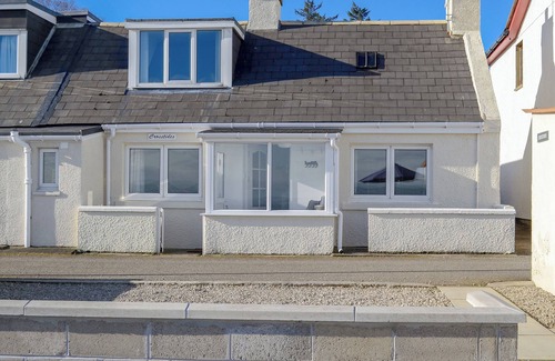 Hilton of Cadboll Cottage | 1 bedroom accommodation in Hilton near Tain