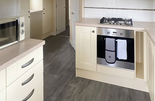 Newton Stewart Ski Chalet | 1 bedroom accommodation in Glenluce, Newton Stewart