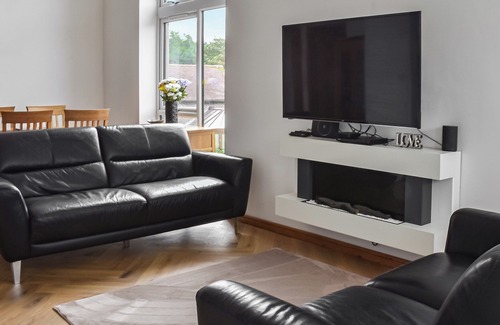 Middleton-on-Sea Cottage | 1 bedroom accommodation in Elmer, near Bognor Regis