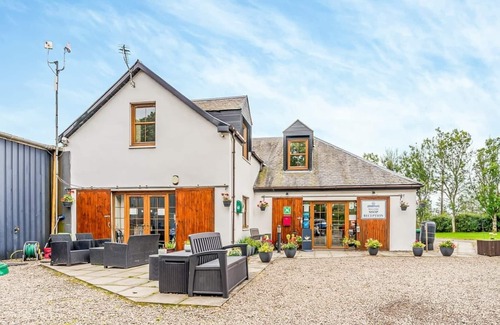 Blairgowrie Ski Chalet | 1 bedroom accommodation in Alyth, Perthshire