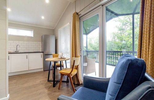 Pentney Ski Chalet | 1 bedroom accommodation in Pentney, King&rsquo;s Lynn