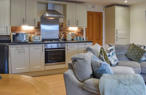 Tewitfield Cottage | 1 bedroom accommodation in Carnforth
