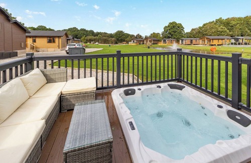 Congleton Ski Chalet | 1 bedroom accommodation in Eaton, Congleton