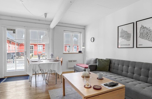 Akirkeby Apartment | 1 bedroom accommodation in Aakirkeby