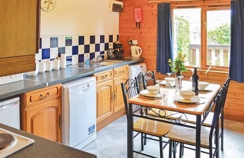 Bronygarth Ski Chalet | 1 bedroom accommodation in Bron-y-Garth, Oswestry