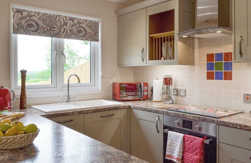 Cowbeech Cottage | 1 bedroom accommodation in Cowbeech, near Hailsham