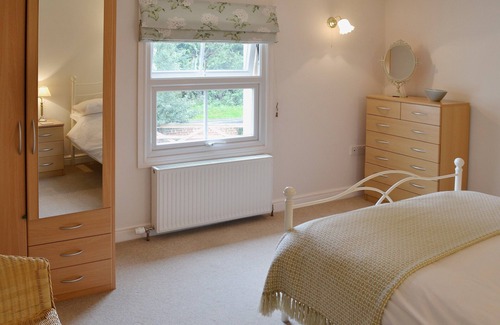 Saxthorpe Cottage | 1 bedroom accommodation in Corpusty, nr Holt
