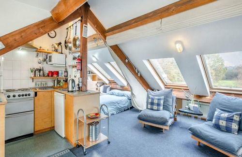 Bardsley Cottage | 1 bedroom accommodation in Westerhill, near Ashton-under-Lyne