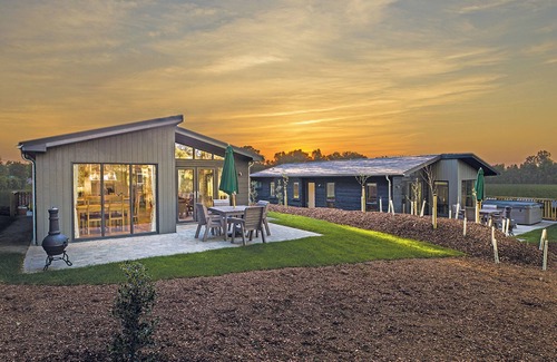 Penally Ski Chalet | 1 bedroom accommodation in Tenby