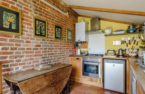 Brockdish Cottage | 1 bedroom accommodation in Brockdish, near Harleston