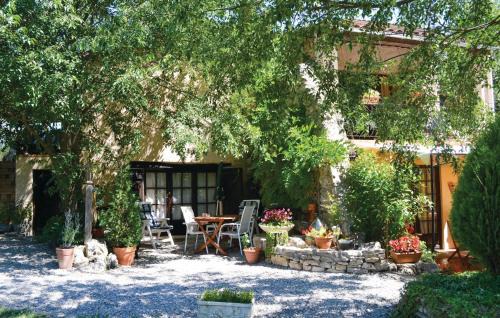 Lorgues Apartment | 1 Bedroom Amazing Apartment In Lorgues