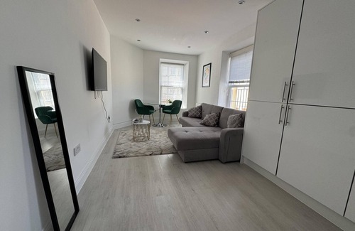 Walton on the Naze Apartment | 1 Bedroom Apartment in Walton