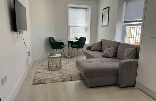 Walton on the Naze Apartment | 1 Bedroom Apartment in Walton