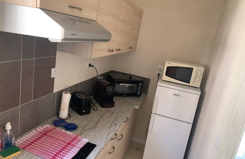 Greoux-les-Bains Apartment | 1 bedroom apartment in Gréoux-les-Bains