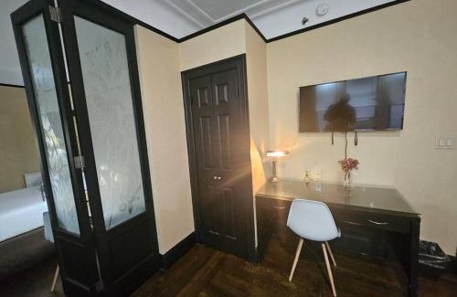 Central New York City Apartment | 1-Bedroom Apartment at The Mansfield Midtown