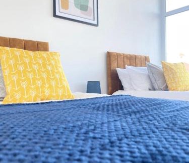 Flitwick Apartment | 1 Bedroom Apartment - Flitwick - Contractor Friendly - Tourist Ready - Full Kitchen - WiFi - Smart TV - Sofa Bed - FREE Parking - Ideal for Short or Long Stays