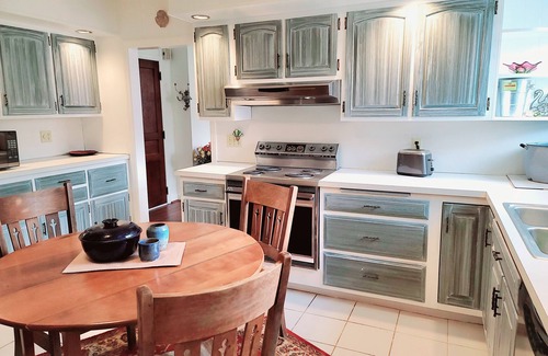 Limekiln Apartment | 1-bedroom apartment just 10 minutes drive to Santander Arena