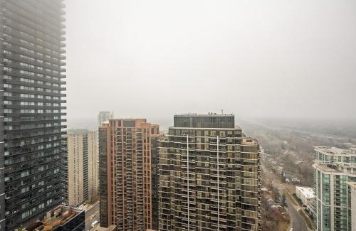 Willowdale Apartment | 1 Bedroom Apartment with Balcony and Skyline View in North York