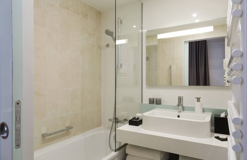 Chaussee-d'Antin Apartment | 1 Bedroom Apartment With Aircon In Opera
