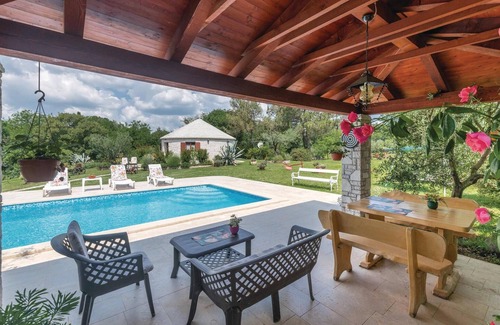 Manjadvorci House | 1 bedroom awesome home in Manjadvorci