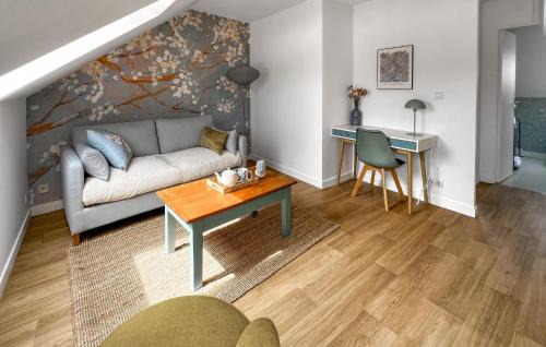 Saint-Renan Apartment | 1 Bedroom Cozy Apartment In Saint-Renan
