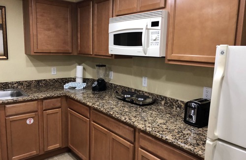 Florida Central Atlantic Coast Condo | 1 Bedroom Full Service Condo Resort Minutes From Disney Parks