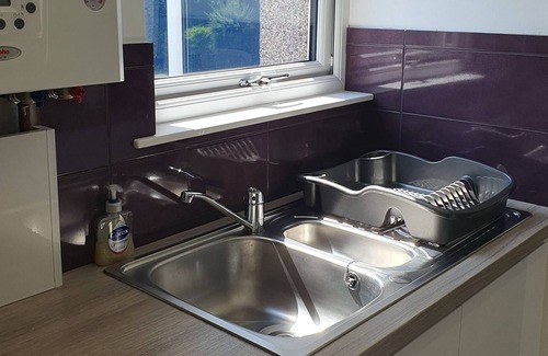 Bridge of Allan House | 1 bedroom - heart of Bridge of Allan - parking