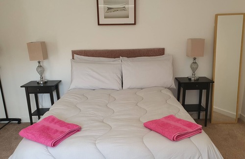 Bridge of Allan House | 1 bedroom - heart of Bridge of Allan - parking