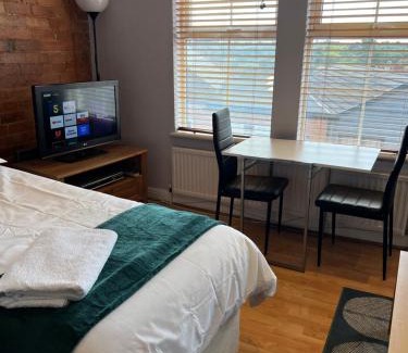 Forest Fields Apartment | 1 bedroom homely apartment, with balcony and private parking