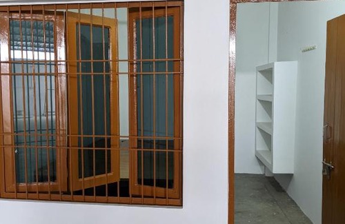 Faizabad House | 1-Bedroom Homestay with Free Parking on Premise