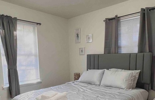 Central Oklahoma City Apartment | 1 bedroom house near the Zoo