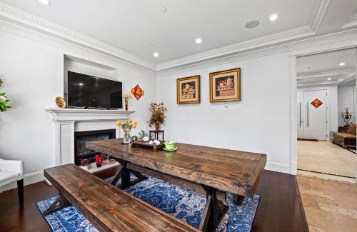 Marpole House | 1 Bedroom Luxury Retreat in Prime Vancouver