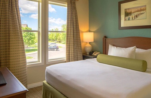 Boyne Falls Resort | 1 Bedroom ~ Mountain Run at Boyne