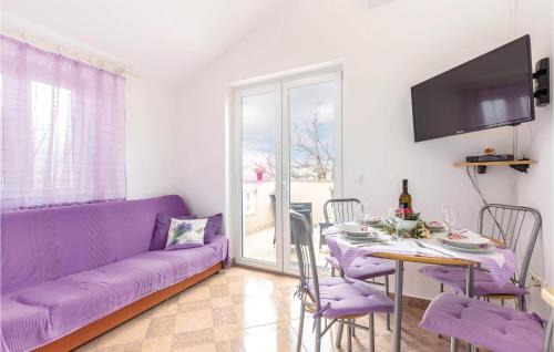 Bakarac Apartment | 1 Bedroom Nice Apartment In Bakarac