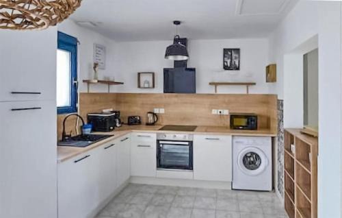 Thenay House | 1 Bedroom Nice Home In Thenay