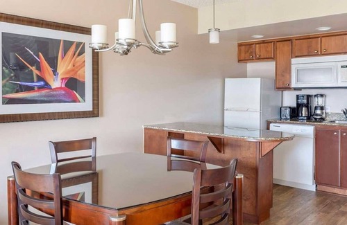 Honokowai Resort | 1-Bedroom Ocean View at Hilton Ka'anapali: Stunning Views, Pools & Island Luxury
