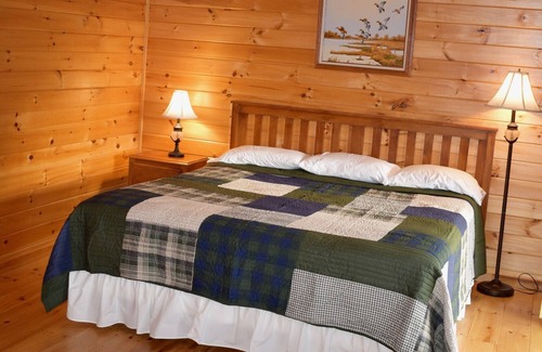 Brooklin Hotel | 1 bedroom private vacation home in brooklin